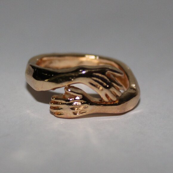 HUG RING - Picture 2 of 5